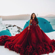 Lade das Bild in den Galerie-Viewer, Luxury Burgundy Ball Gown Quinceanera Dress Crysatl Beaded Sweet 16 Dress Long Formal Prom Gowns Party Wear
